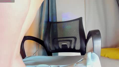  Elle   online show from December 2, 10:50 am