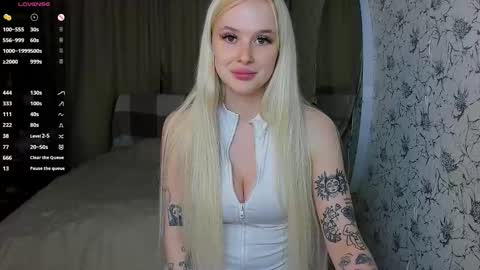 Snapshot of healing__girl chatting on October 25, 11:29 am Valeria online show from October 25, 11:29 am