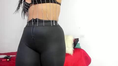 Snapshot of hela_wet chatting on September 11, 12:00 am Hela   Independent model online show from September 11, 12:00 am