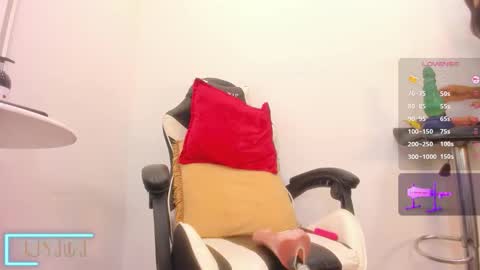 hellen online show from November 26, 1:06 am