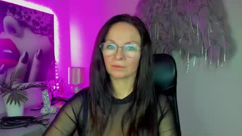 Helen online show from January 5, 5:49 pm