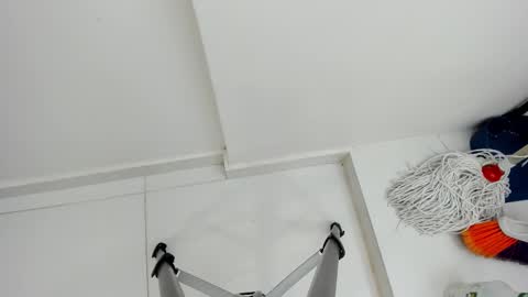 Helen Calderon online show from March 16, 2:47 am