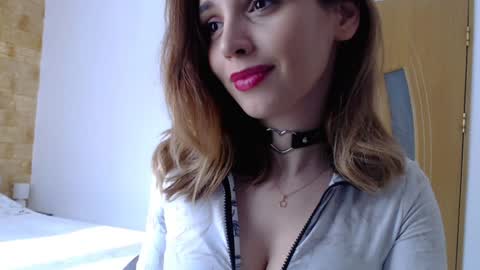 helen_quinn online show from December 4, 10:46 am