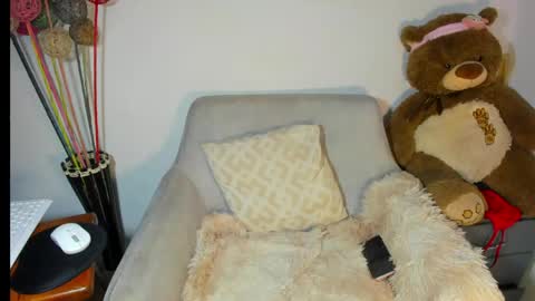 HELENA COPPER online show from April 14, 8:25 am