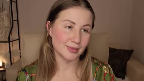 Helen online show from December 18, 8:08 am