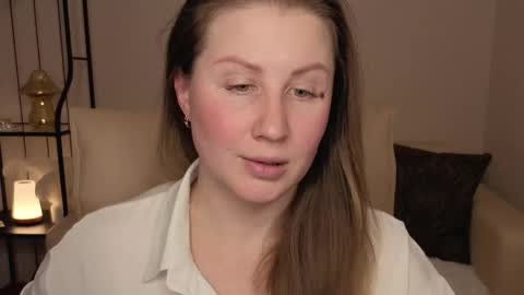 Helen online show from March 3, 7:47 am