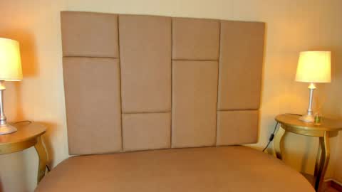 Helen or Hells online show from April 13, 1:23 pm