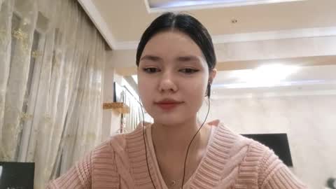 Alice online show from December 17, 6:45 pm