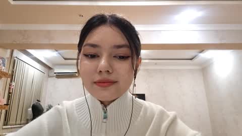 Alice online show from November 18, 3:46 pm