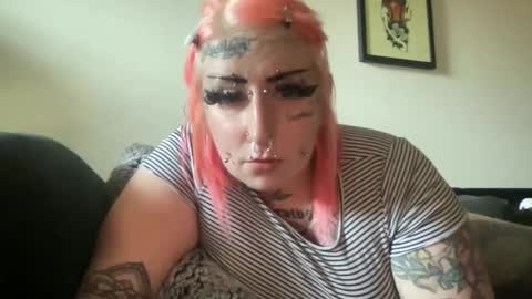 Bunnie Rotz online show from March 1, 9:15 pm