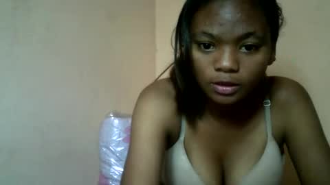 herisse01 online show from June 7, 7:37 am