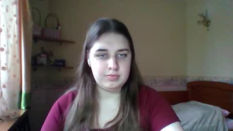 hess_luna_ online show from January 7, 10:18 am