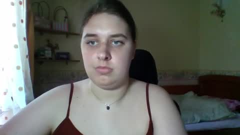 hess_luna_ online show from June 30, 10:15 am