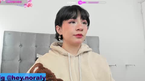 Noraly  online show from January 21, 1:11 pm