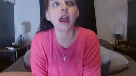 Paige online show from December 22, 2:04 am