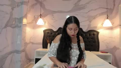 Hillary  online show from February 26, 11:59 pm