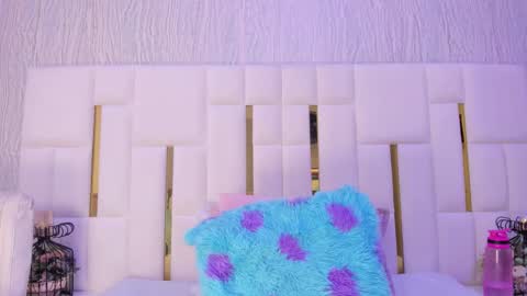 Hillary online show from October 21, 11:47 am