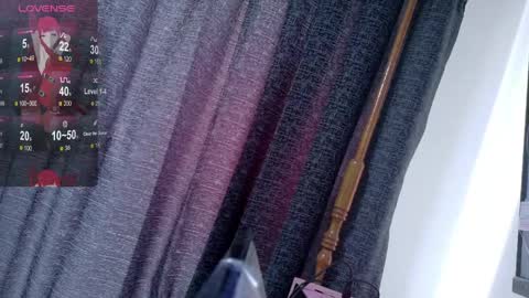 Inori Independent model online show from April 7, 6:32 pm