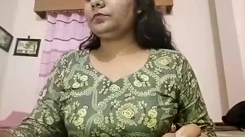 himuhimu22 online show from April 15, 8:53 pm