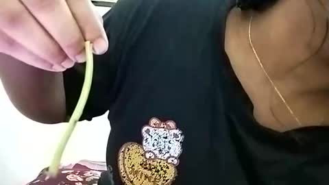 himuhimu22 online show from December 23, 8:51 am