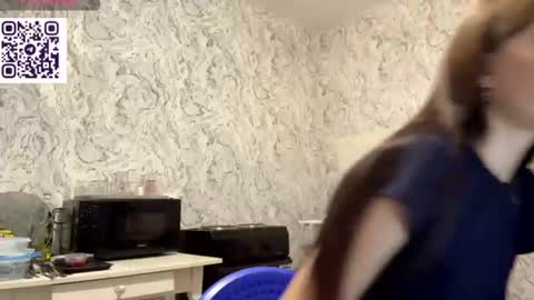 Hina online show from July 3, 7:20 pm