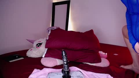 Snapshot of hipshannah chatting on January 26, 1:31 am H A N N A H online show from January 26, 1:31 am