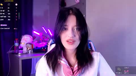 Ella online show from July 19, 3:20 am