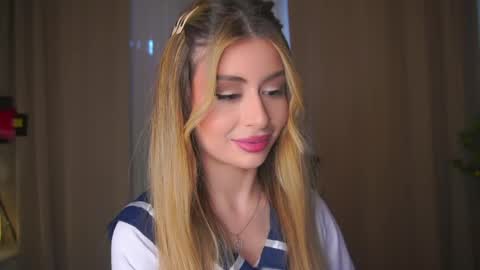 Moni Monica online show from April 13, 8:26 am