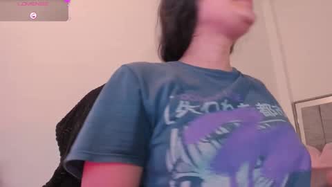 holly_16 online show from March 19, 2:27 am