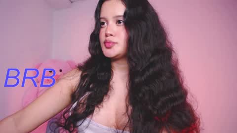 Snapshot of holly_16 chatting on February 3, 10:43 pm holly_16 online show from February 3, 10:43 pm