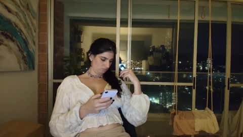 hollyshit_ online show from March 25, 1:11 am