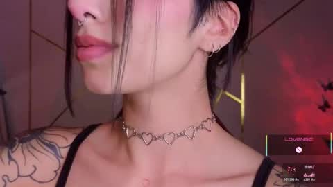 holly online show from October 30, 12:02 am