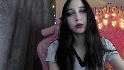 Ho Lee Sheet online show from March 12, 4:24 pm