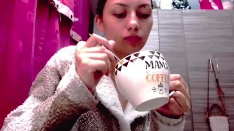 Juli online show from February 11, 4:36 am