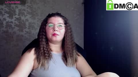 Snapshot of holy_michela chatting on October 15, 6:49 am Welcome guys Pleasure to see you all here My name is MichaelaTip menu is active Private is open online show from October 15, 6:49 am