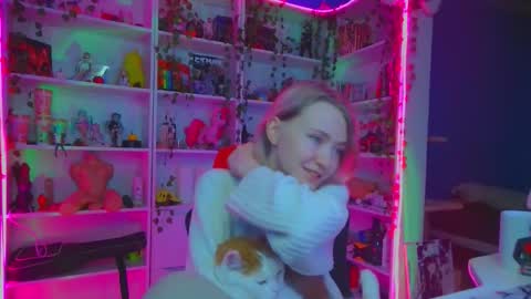 Rumi online show from November 22, 10:51 am