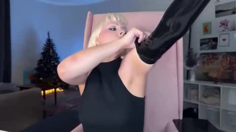 Goddess Holy Catharsis   online show from December 17, 6:45 pm