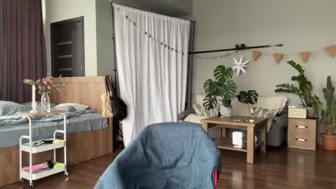 dori not holy get my tg channel with link from description under last photo online show from February 18, 12:37 pm