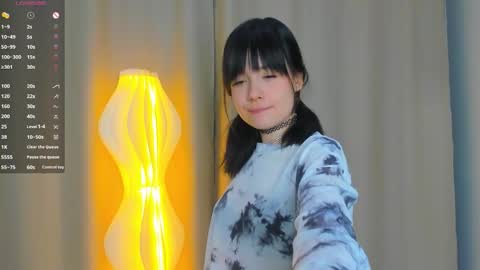 Snapshot of honeey_beee chatting on September 23, 7:45 pm May online show from September 23, 7:45 pm