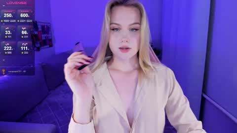 Tammy online show from September 25, 11:24 pm