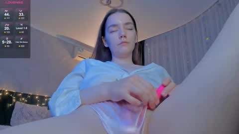 Chantal online show from February 3, 2:53 am