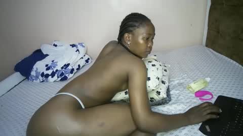 honey_nubia0 online show from November 27, 6:33 pm