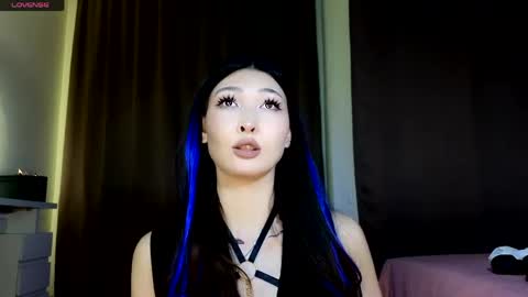 yani  online show from April 17, 4:42 pm