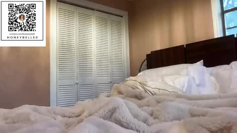 belle brunette online show from October 22, 2:11 pm