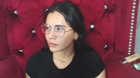 Emily online show from December 17, 5:50 pm