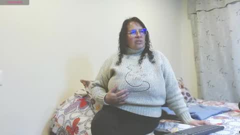 Snapshot of honeyhotpaty chatting on February 27, 8:20 pm sofia online show from February 27, 8:20 pm