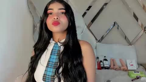 honeyht online show from June 13, 12:35 pm