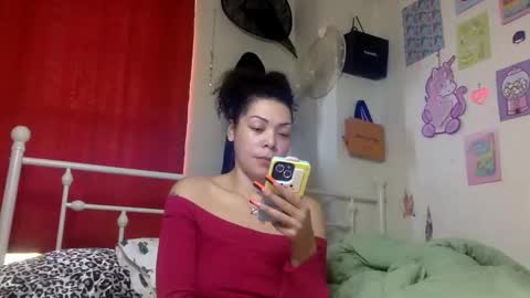 Snapshot of honeyruby chatting on October 23, 4:02 pm Ruby Sparks online show from October 23, 4:02 pm