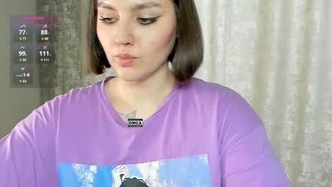 Snapshot of hoot_owl_cb chatting on February 2, 2:59 am Karina online show from February 2, 2:59 am