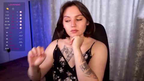 Snapshot of hoot_owl_cb chatting on September 16, 11:13 pm Karina online show from September 16, 11:13 pm